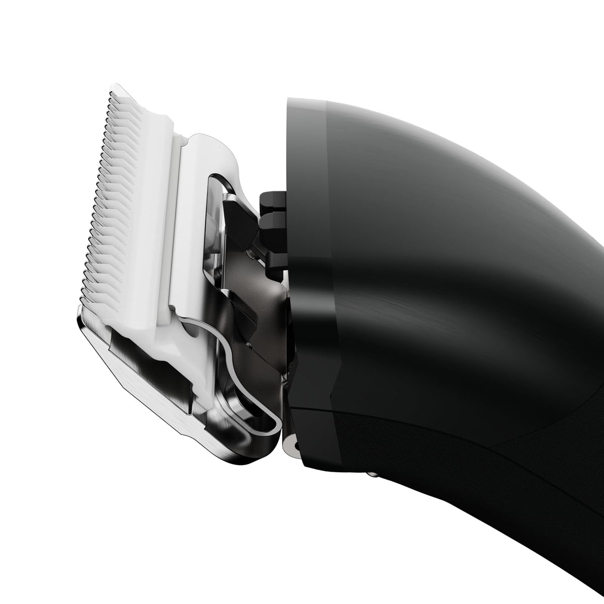 Andis eMERGE contoured-grip-design emphasizes comfort and control during long sessions.