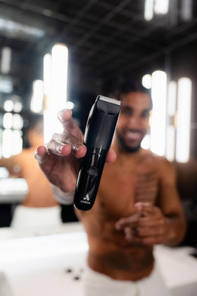 Andis Explorer ceramic cutter stays cooler and sharper for tug-free trimming