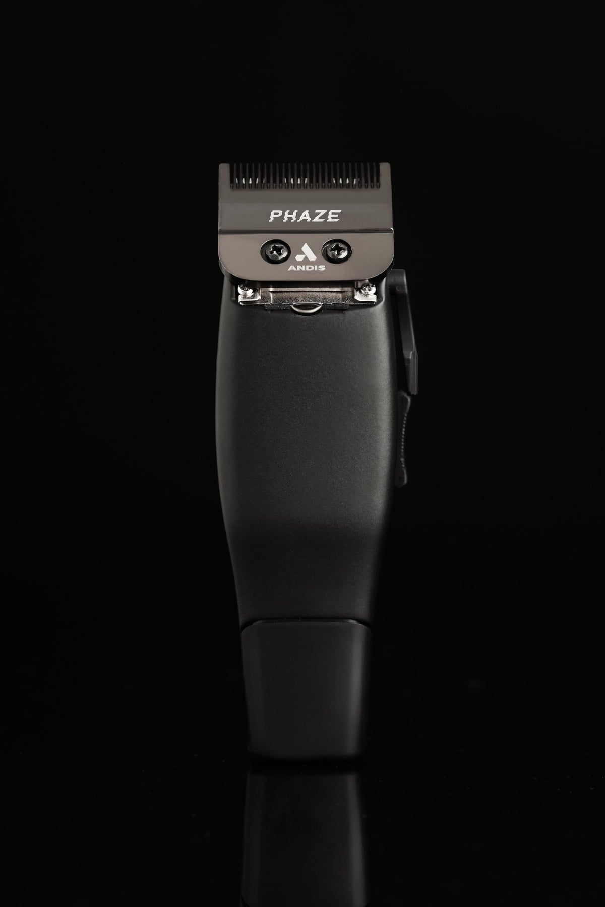 Andis Phaze carbon-steel blade designed for durable, sharp performance.
