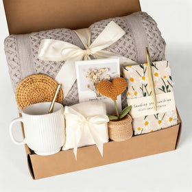 Anforsun self-care gift basket for women offering comfort and thoughtful get-well support.