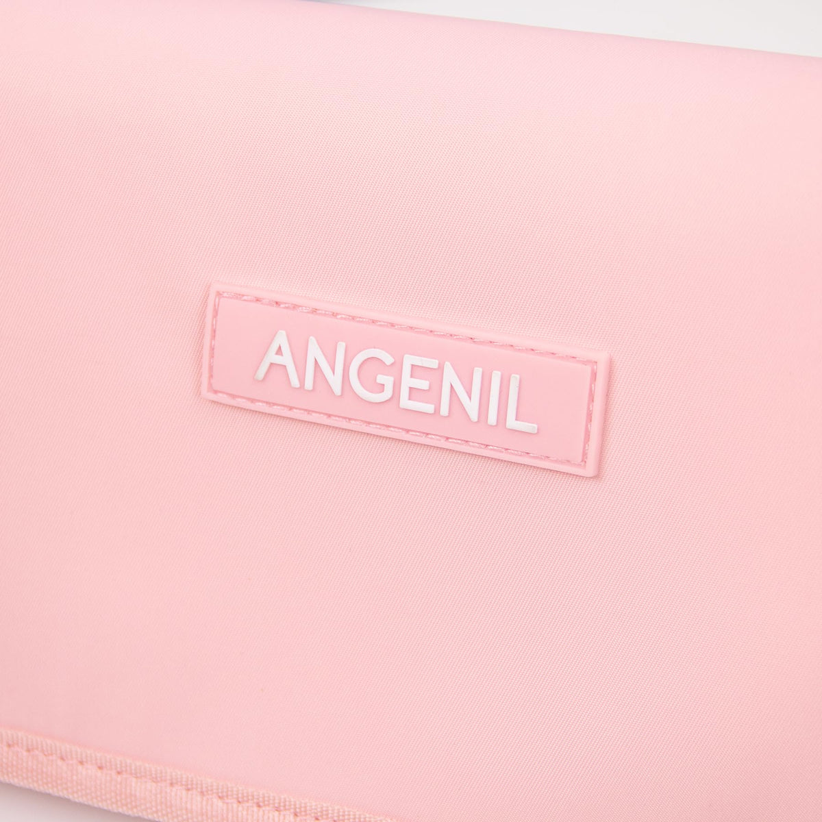 ANGENIL large inner compartment fits up to 14-inch tools