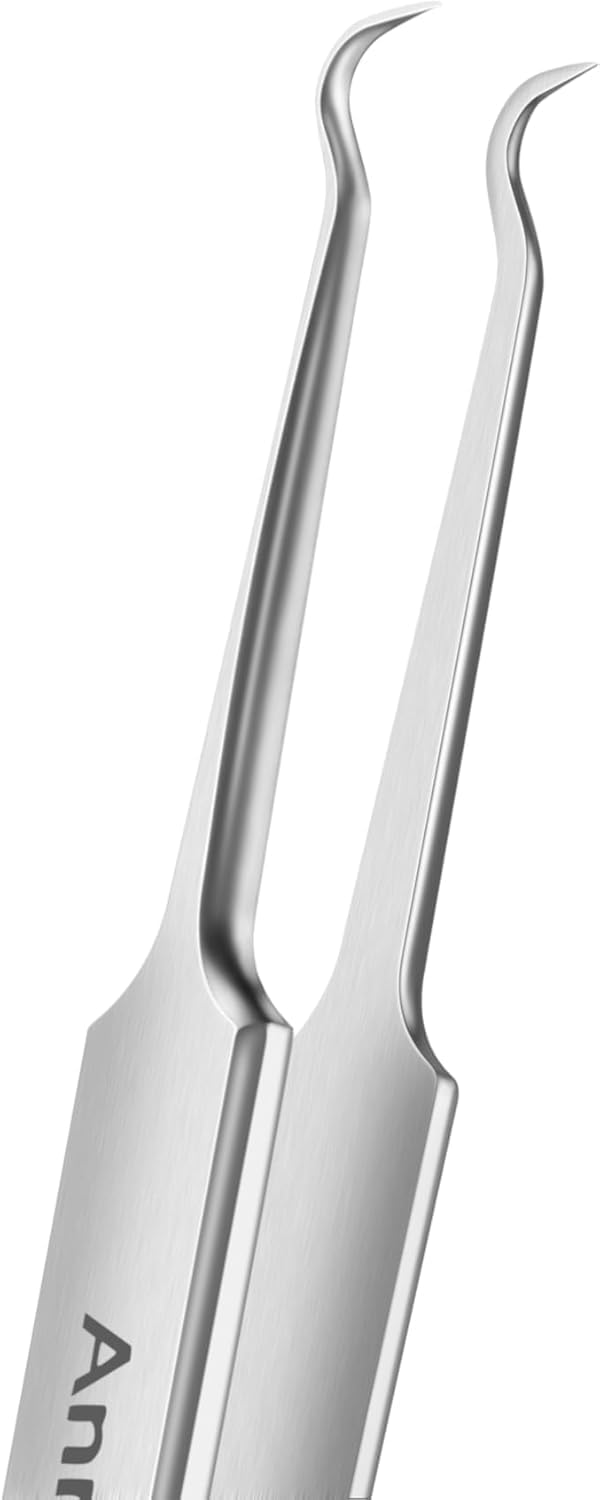 Annalynna curved tweezers packaged neatly for safe storage.