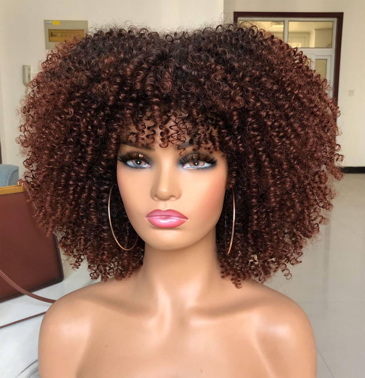 ANNISOUL full-volume Afro wig creating bold, lightweight silhouette