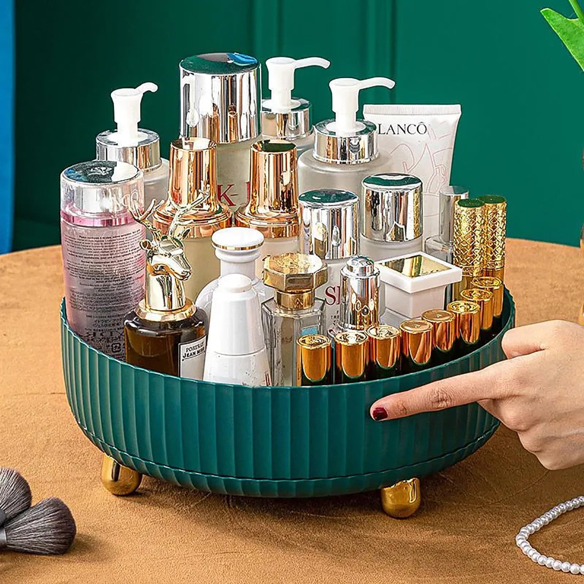 Anyoifax lazy Susan top view showing smooth spin and tidy cosmetics.