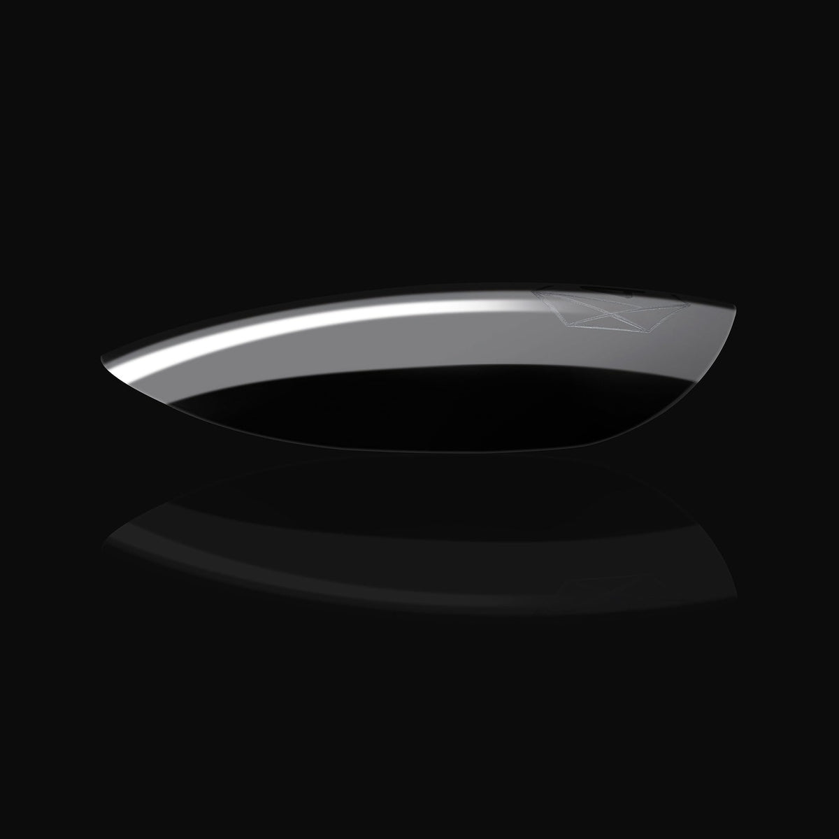 APRES Gel-X Sculpted curve creates a pronounced nail shape.