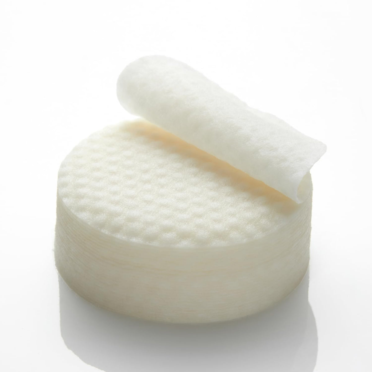 APRILSKIN Calendula PHA Toner Pad daily use for gentle exfoliation and hydration.