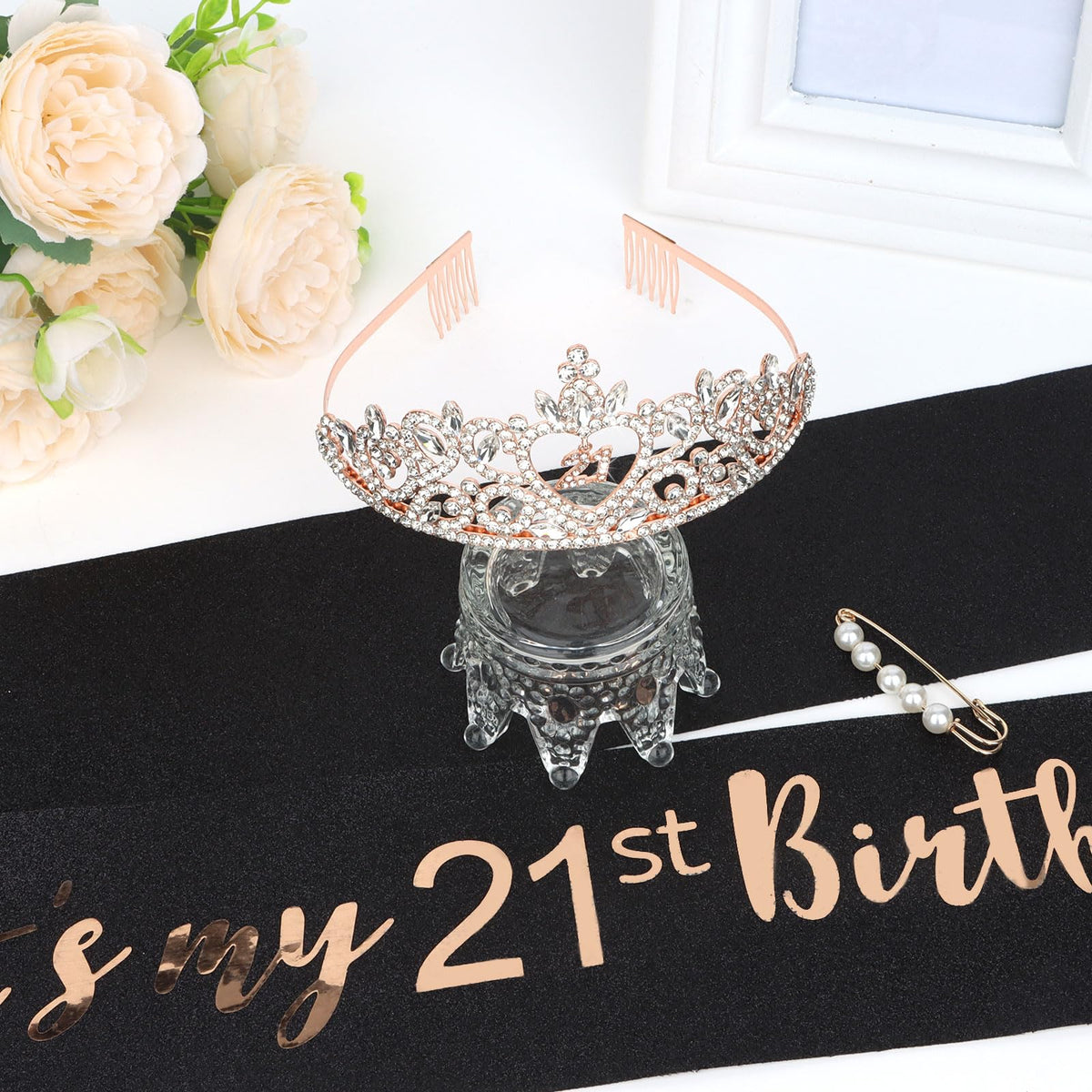 Araluky party-ready accessories ideal for photos, dancing, and gifting moments.