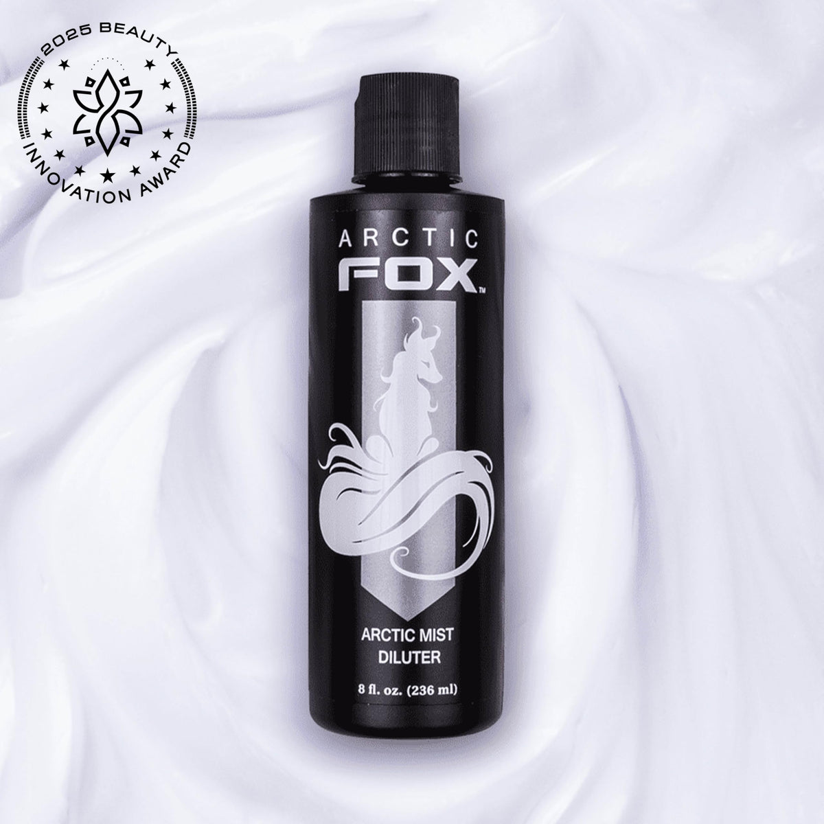 ARCTIC FOX Arctic Mist Diluter pour captures smooth flow for precise color adjustments.