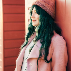 Applying Emerald Fortune teal for creative at‑home color transformation