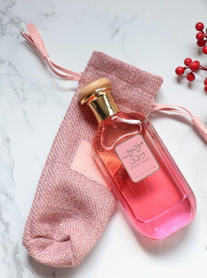 Mousuf Wardi note close-up Rose and Vanilla refined scent
