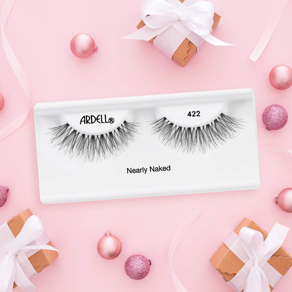 Ardell Naked Natural Lashes 422 soft tapered fibers close-up