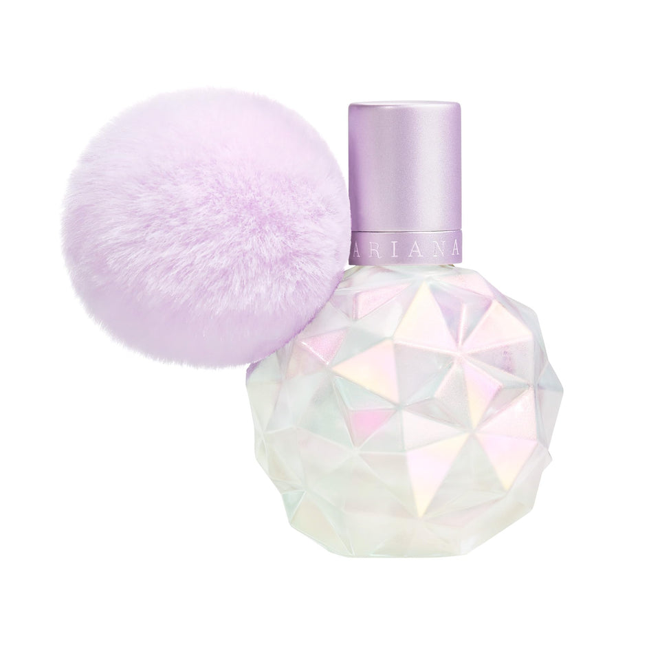 Ariana Grande Moonlight bottle with faceted gem design for elegant evenings.