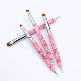Aridito acrylic nail art set close-up showing multiple tools and fine bristles.