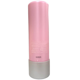 Arimino Spice Water Shining Straight hands applying product for smooth, manageable hair