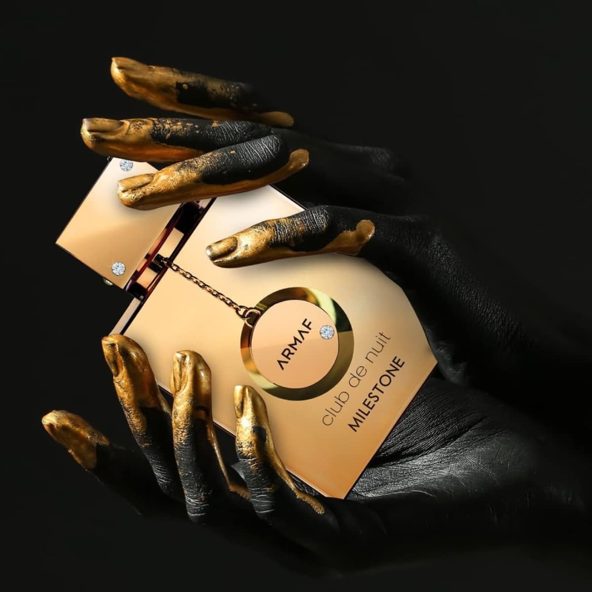 Armaf Club de Nuit Milestone musk ambroxan vetiver base offers lasting sophistication