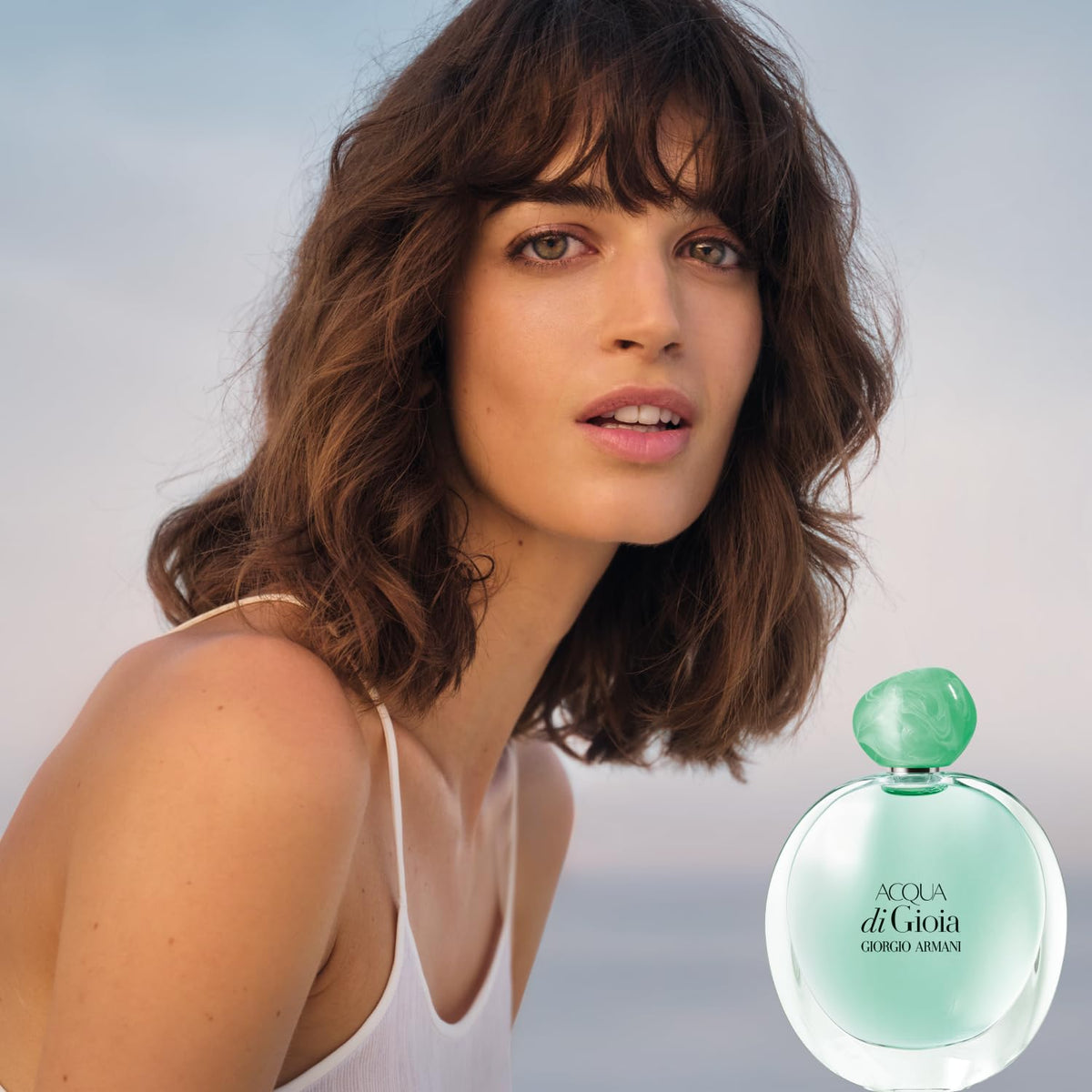 Gift-set display of Armani Beauty Acqua di Gioia EDP for gifting.