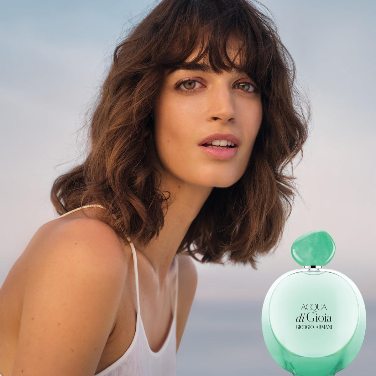 Armani Beauty Acqua di Gioia EdP Intense pulse-points-application demonstrates versatile wear.