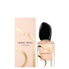 Armani Beauty Sì EDP spray-mist for a subtle aura around head and shoulders.