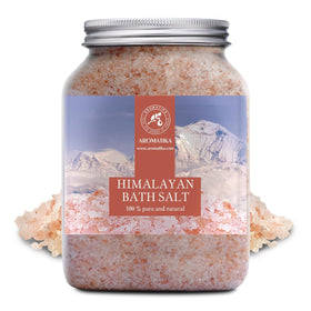Close‑up of AR0MATIKA Himalayan pink salt crystals showing mineral texture