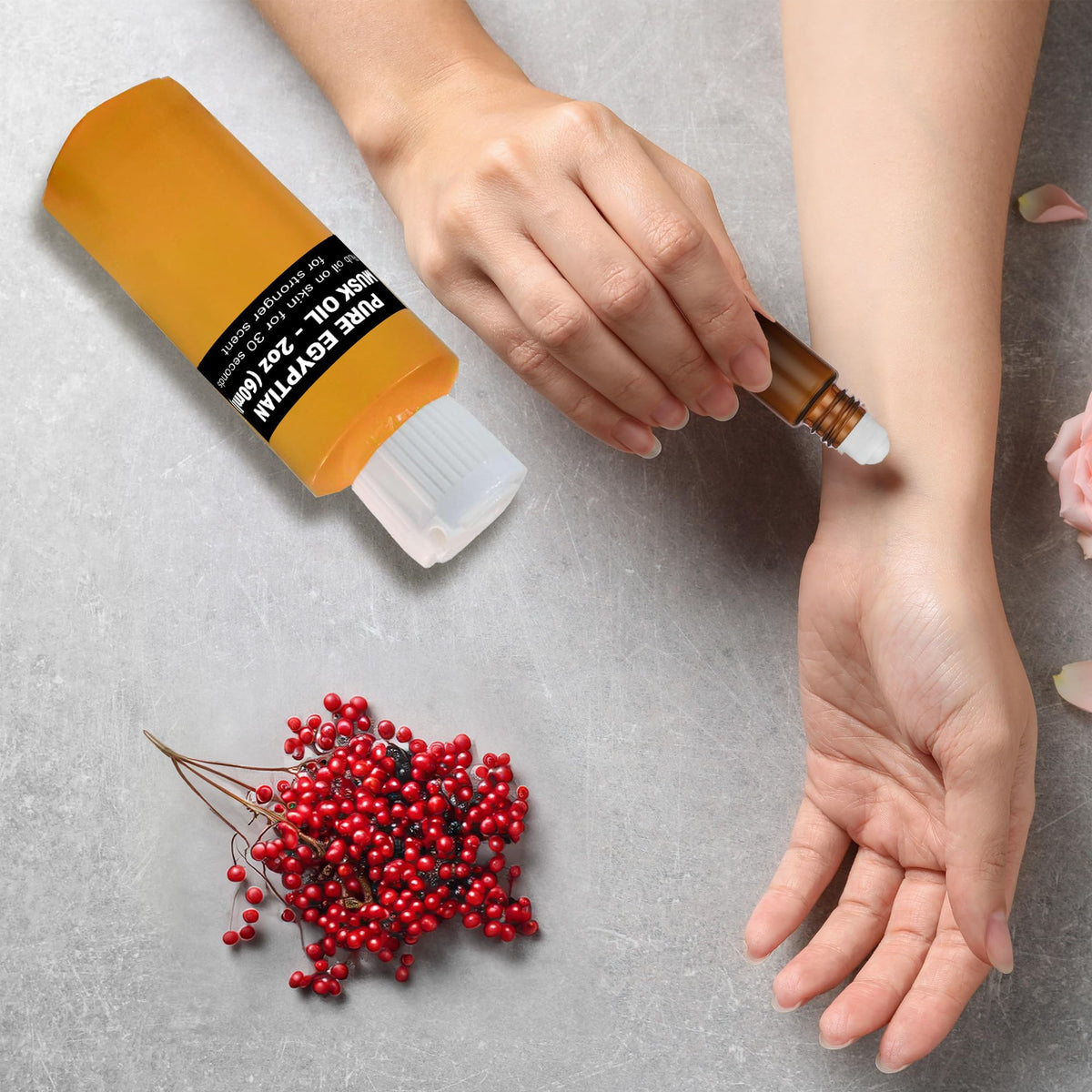 Aromazen Egyptian Musk Oil scent profile evokes warmth for daily wear