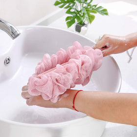 Arswin easy-hang design keeps bath tools organized