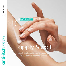 Artnaturals Anti-Itch Lotion applying on skin for quick hydration.