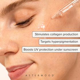 Close label view emphasizing vitamin C and hyaluronic acid for hydration.