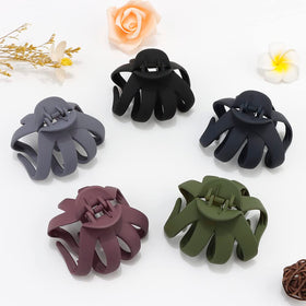 ATODEN octopus clip is easy to clean and hair-friendly for daily use