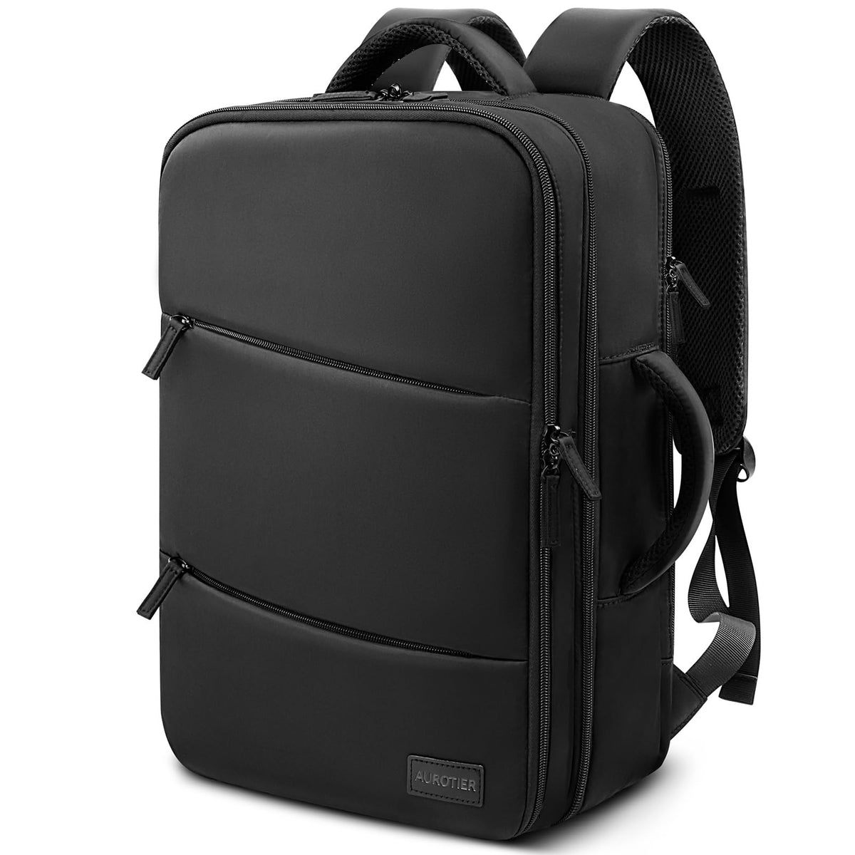 AUROTIER barber bag with insulated pocket keeps tools warm during travel