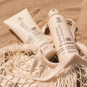 Australian Gold SPF 50 tinted spray mist on skin provides a soft matte finish.