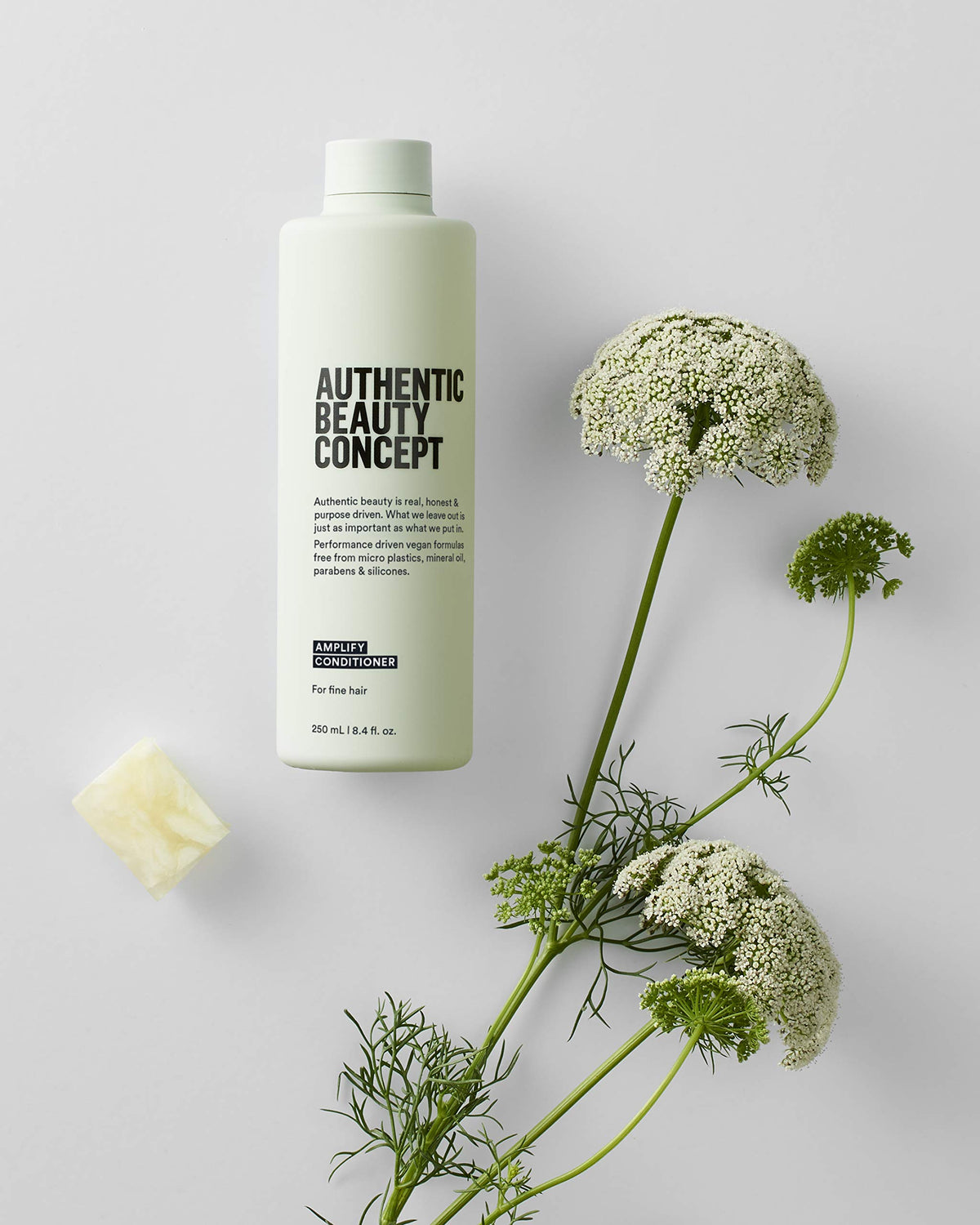 Citrus scented formula evokes refreshing spa-like experience.