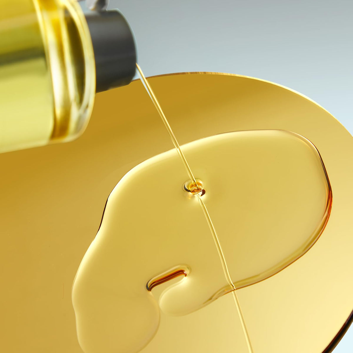 Autumn Shower Shea Butter oil bottle emphasizes rich moisture for dry skin