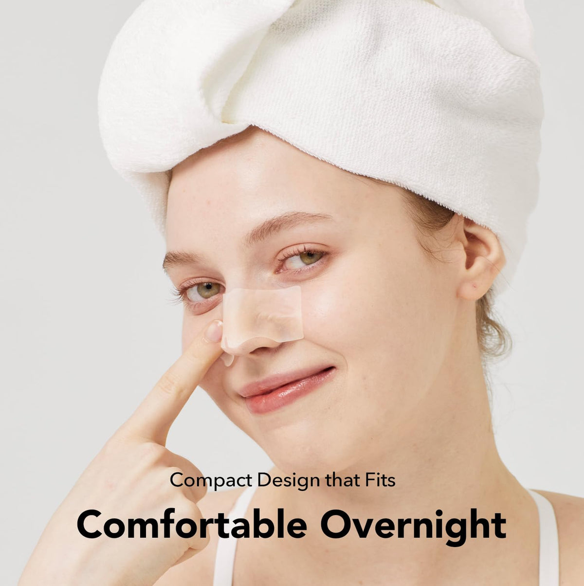 AVARELLE Niacinamide nose patch close-up emphasizing oil-control benefits.