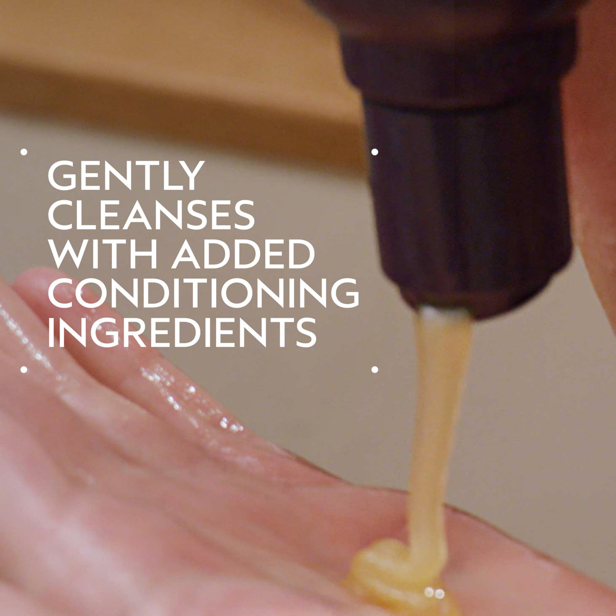 Aveda Invati Ultra Advanced Exfoliating Shampoo Rich creamy lather highlights cleansing action
