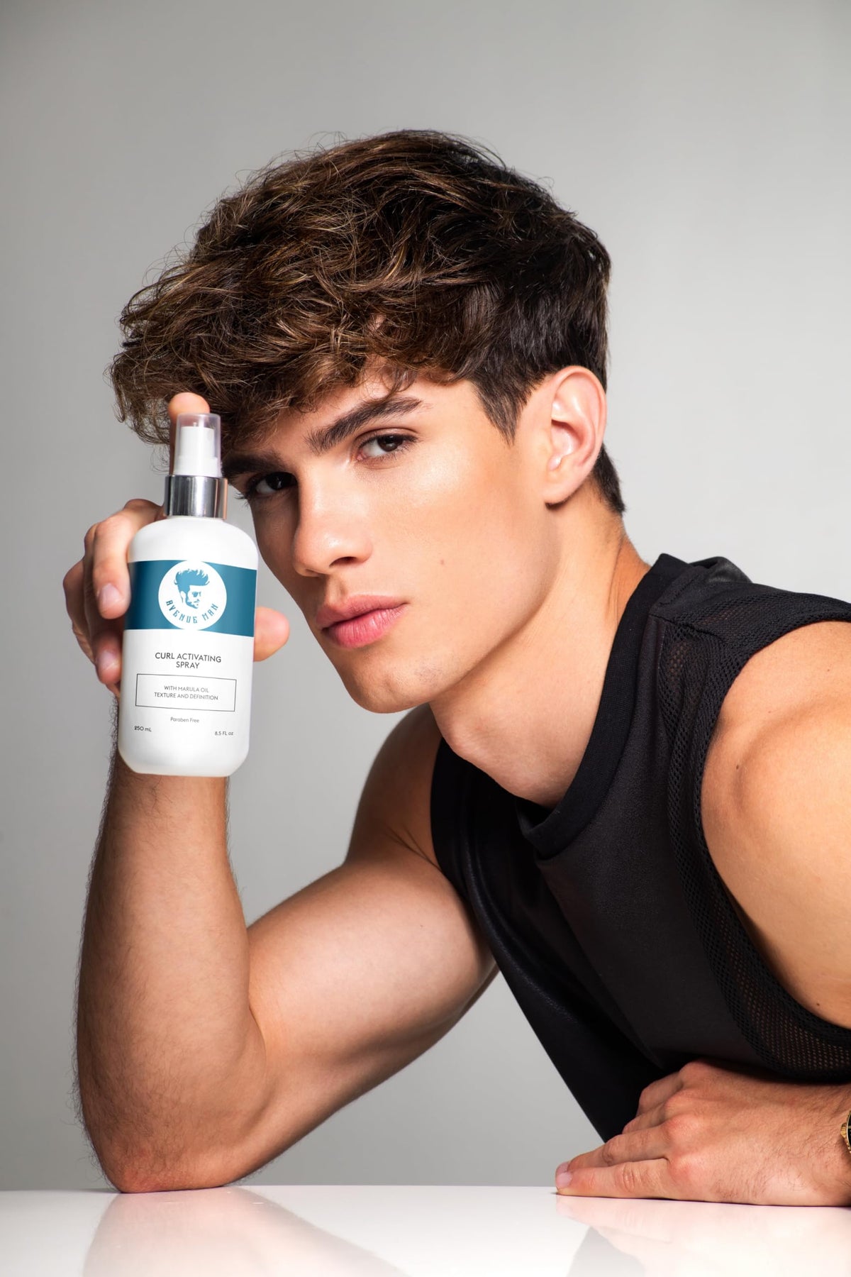 Midday refresh scene showing easy redefinition of curls