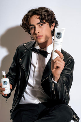 Avenue Man long-lasting hold helps maintain style.