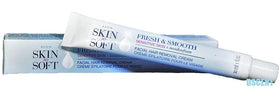 AVON Skin So Soft Fresh & Smooth close-up texture shows a gentle cream for sensitive skin.