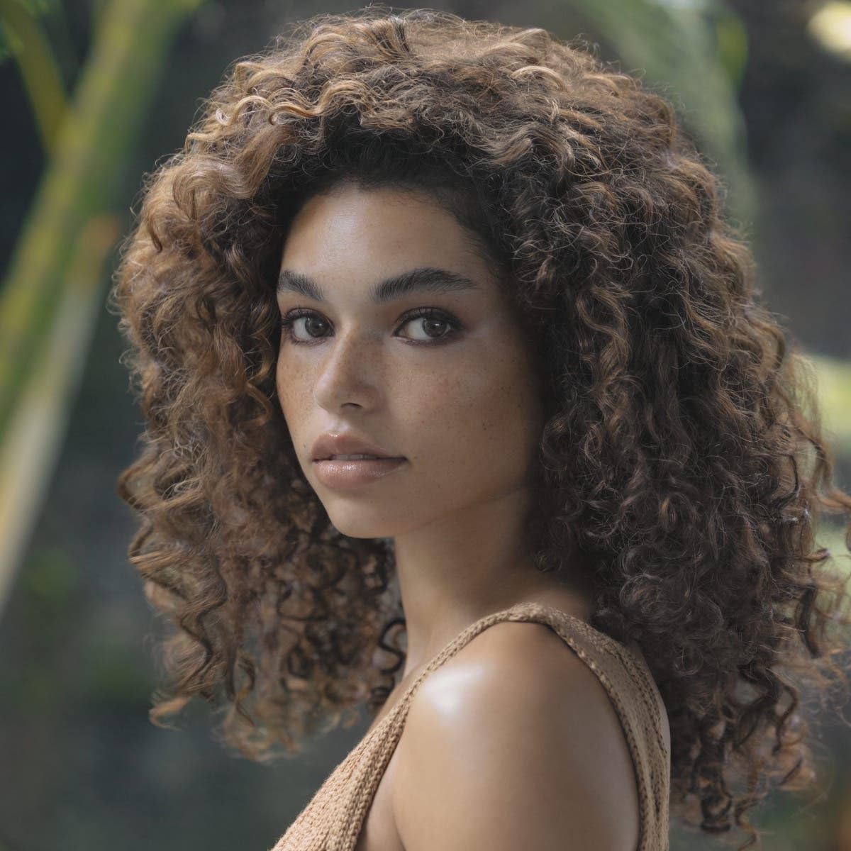Awapuhi Wild Ginger hair after use shows soft, silky texture and shine.