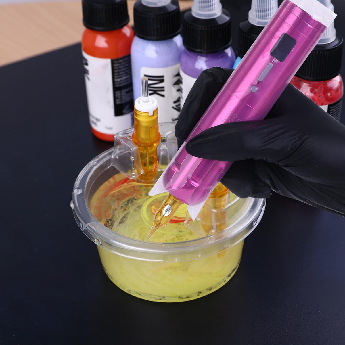 AYDZWJM clear tattoo tray provides a clean surface for mixing and dipping inks.