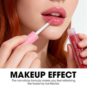 AZEN lip gloss for soft, smooth lips in a lightweight formula