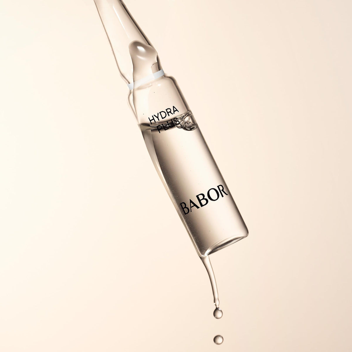 BABOR Hydra Plus ampoules emphasizing hydration power for dry skin.