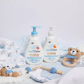 Baby Dove Rich Moisture wash lather during baby bath time.