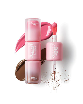 Baby Go Dewy Freckblush dual-ended pen for natural freckles and blush.