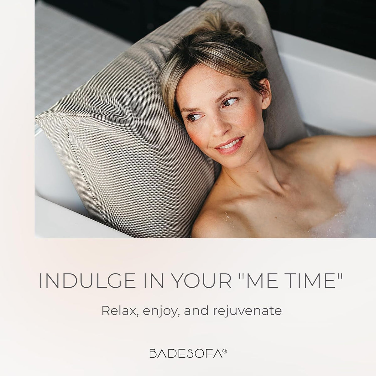 BADESOFA Luxury Bath Pillow M bubble bath compatibility simplifies use.