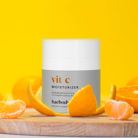 Baebody Vitamin C close-up highlights sun-spot brightening potential.