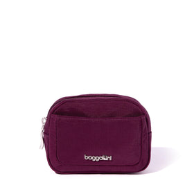 Baggallini mini cosmetic pocket with front pocket for quick access while traveling.