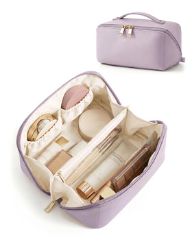 BAGSMART makeup bag flat-open design for quick access to cosmetics.