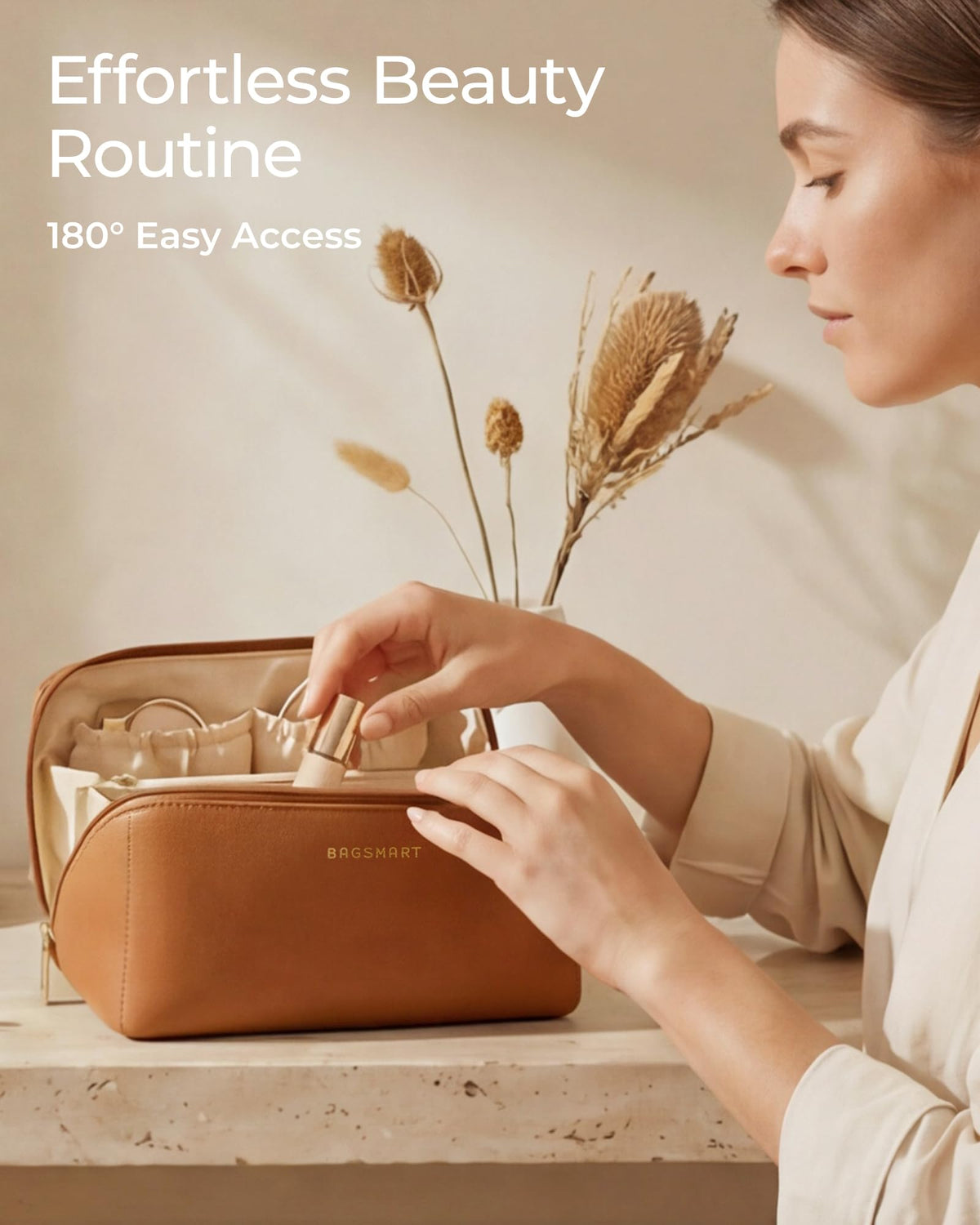 BAGSMART bag features waterproof TPU inner compartment protecting brushes.