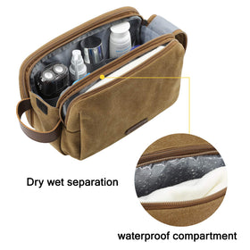 BAGSMART bag with two-sided zippers for dry and wet separation.