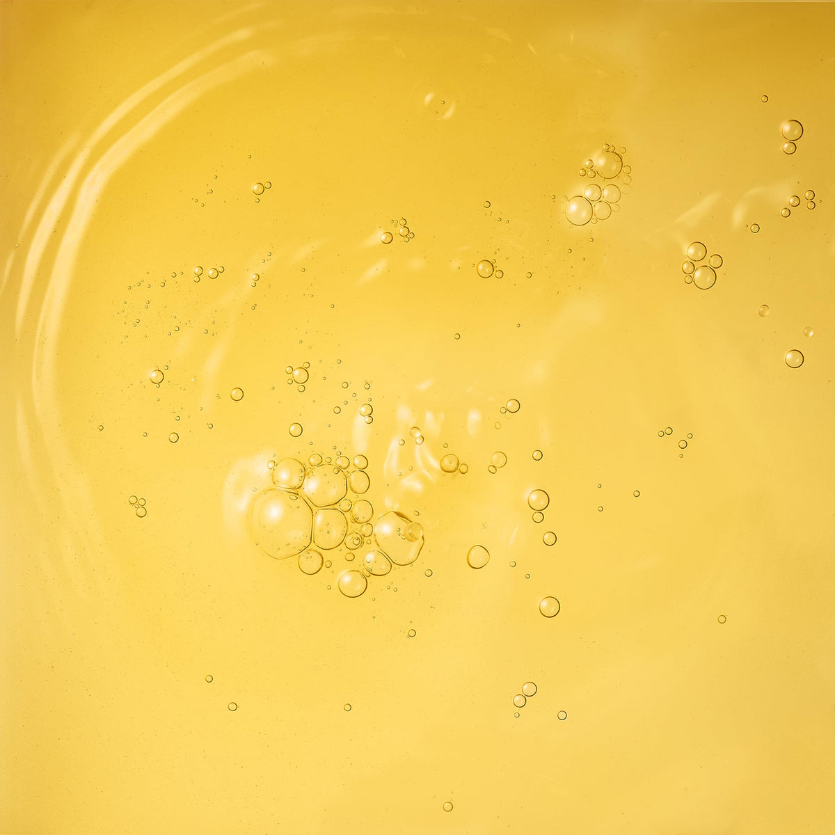 Rosemary hydrosols and lavender aroma for a soothing routine in the Bambu Earth formula.